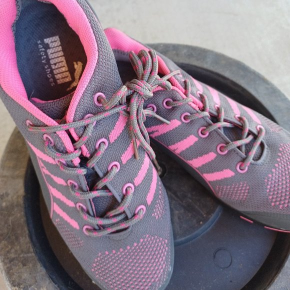 Puma Womens Steel Toe work shoes- Size 9 - Picture 1 of 6